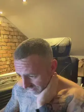 Cam4 Private Sex Chat of RagingRomeo