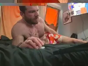 Cam4 Free Live Porn of Bighairytopping
