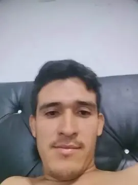 Cam4 Adult Webcam of moronfreddy30