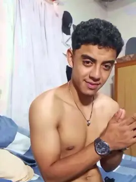 Cam4 Free Live Porn of Quentaro