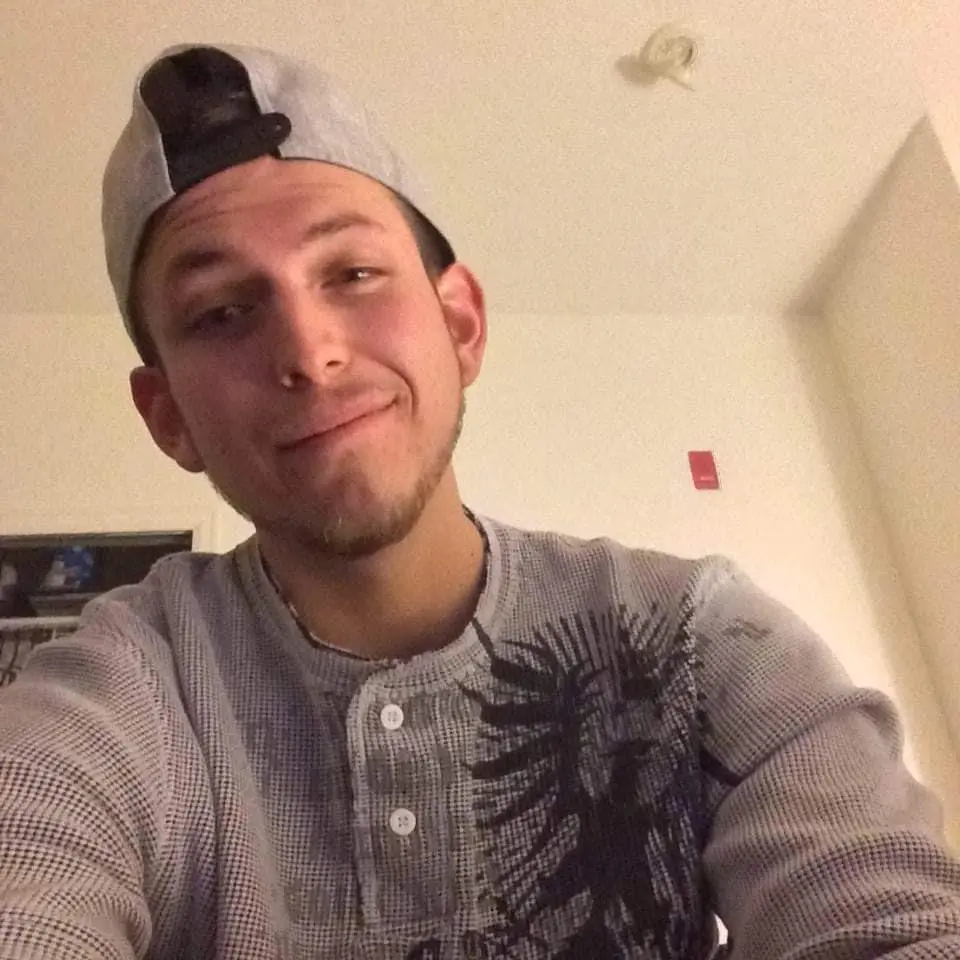 Suckmedryy23