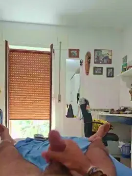Cam4 Live Porn of SantaDom