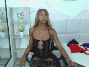 Cam4 Watch Live Sex Cams of ShopiaChoulen
