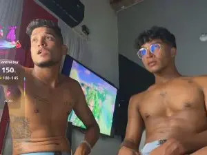 Cam4 Live Porn of Ollitsack