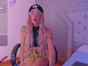 Cam4 Free Live Porn of RoxanneStorms