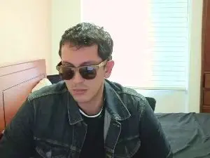 Cam4 Live Porn of Serguioguecha33