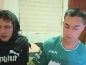Cam4 Sex Cam of Serguioguecha33