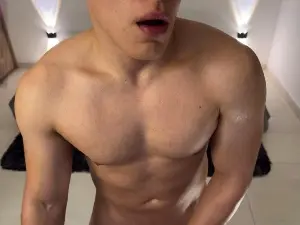 Cam4 Watch Live Sex Cams of Maxxi_Lancaster