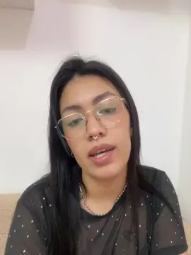 Cam4 Private Sex Chat of DimeAria