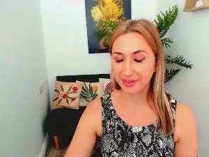 Cam4 Free Live Porn of GentleFlowe