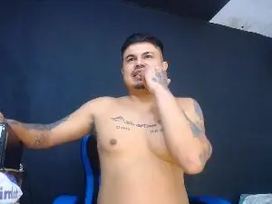 Cam4 Sex Cam of master_bigcock1