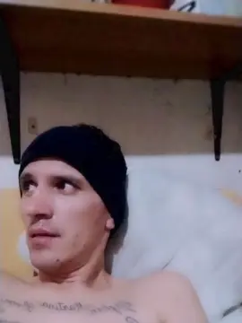 Cam4 Live Sex of adrian19921