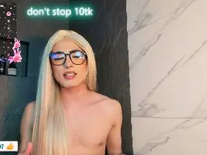 Cam4 Free Live Porn of Naomi_Collins
