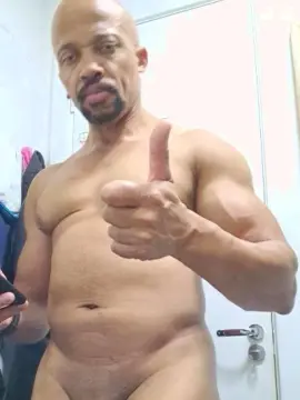 Cam4 Sex Chat of Negro1000sexy