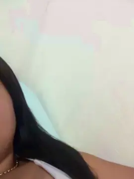 Cam4 Free Live Porn of larissa350