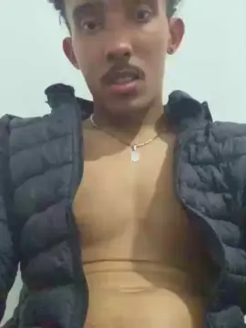 Cam4 Live Porn of MavyFelipe