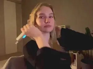 Cam4 Sex Chat of LilliamToo