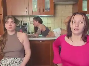 Cam4 Live Porn of HotCaramelsTrio