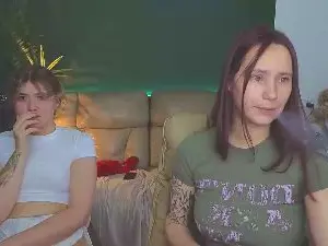 Cam4 Sex Cam of HotCaramelsTrio