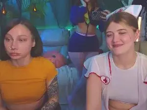 Cam4 Private Sex Chat of HotCaramelsTrio