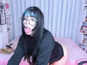 Cam4 Live Sex Cam of misshoneyxxx