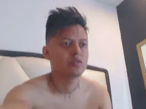 Cam4 Free Live Porn of Kevin_Charless