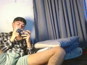 Cam4 Free Porn Cam of noah_hotboys18