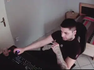 Cam4 Live Porn of AlbanianFker21