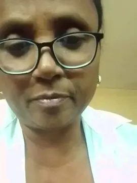 Cam4 Live Sex of momsexy_xxx