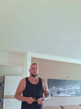 Cam4 Live Sex of HAMC81CHIEMSEE