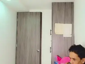 Cam4 Watch Live Sex Cams of Sasha18_