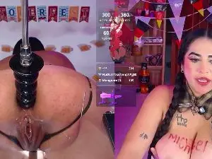 Cam4 Adult Video Chat of Roxylicious__