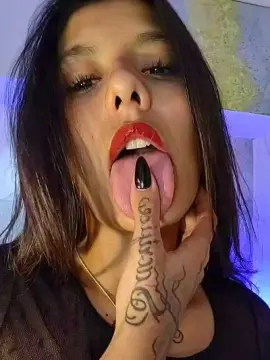 Cam4 Adult Video Chat of Yvonne_Collins