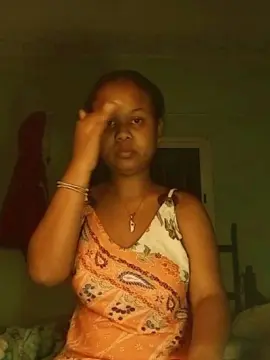 Cam4 Live Sex Cam of Raissa974