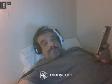 Cam4 Adult Video Chat of benenzo
