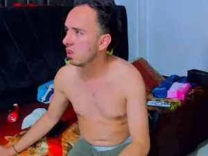 Cam4 Free Live Porn of big_dicktop23