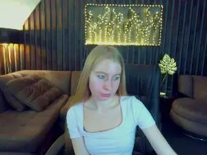 Cam4 Live Sex of Alina__Blonde