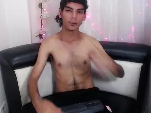 Cam4 Best Webcam of Camilo_Boyxx