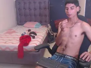 Cam4 Watch Live Sex Cams of Camilo_Boyxx