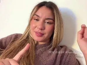 Cam4 Live Sex of _Larissa