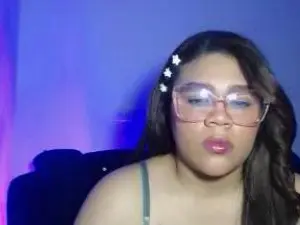 Cam4 Live Porn of isamoon_hot