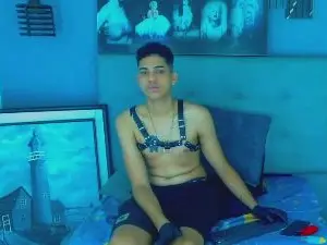 Cam4 Watch Live Sex Cams of Lukas_Caballero