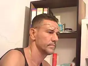 Cam4 Live Sex Cam of charisma_m35