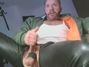 Cam4 Watch Live Sex Cams of leatherdude