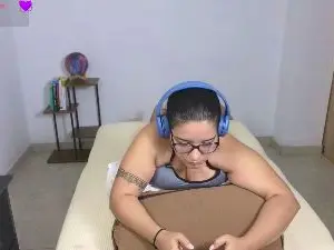 Cam4 Live Sex of blue_moon_