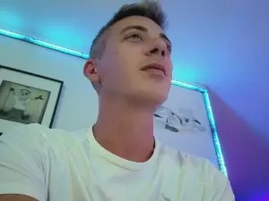 Cam4 Adult Webcam of HuGo4K