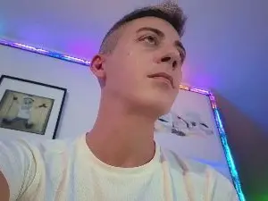 Cam4 Live Sex of HuGo4K