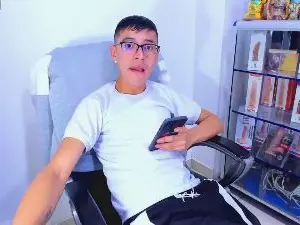 Cam4 Free Live Porn of alex_gomez