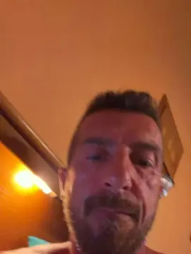 Cam4 Free Live Porn of builder1