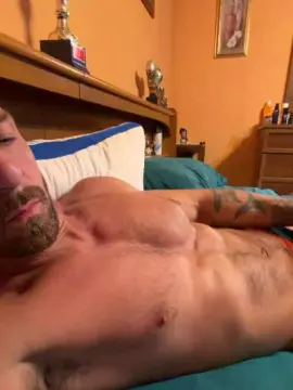 Cam4 Live Porn of builder1